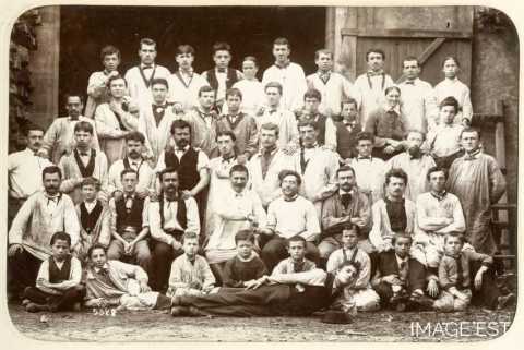 Ouvriers et ouvrières d'un atelier (Lunéville)